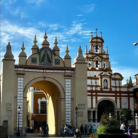 Arco Macarena Sevilla